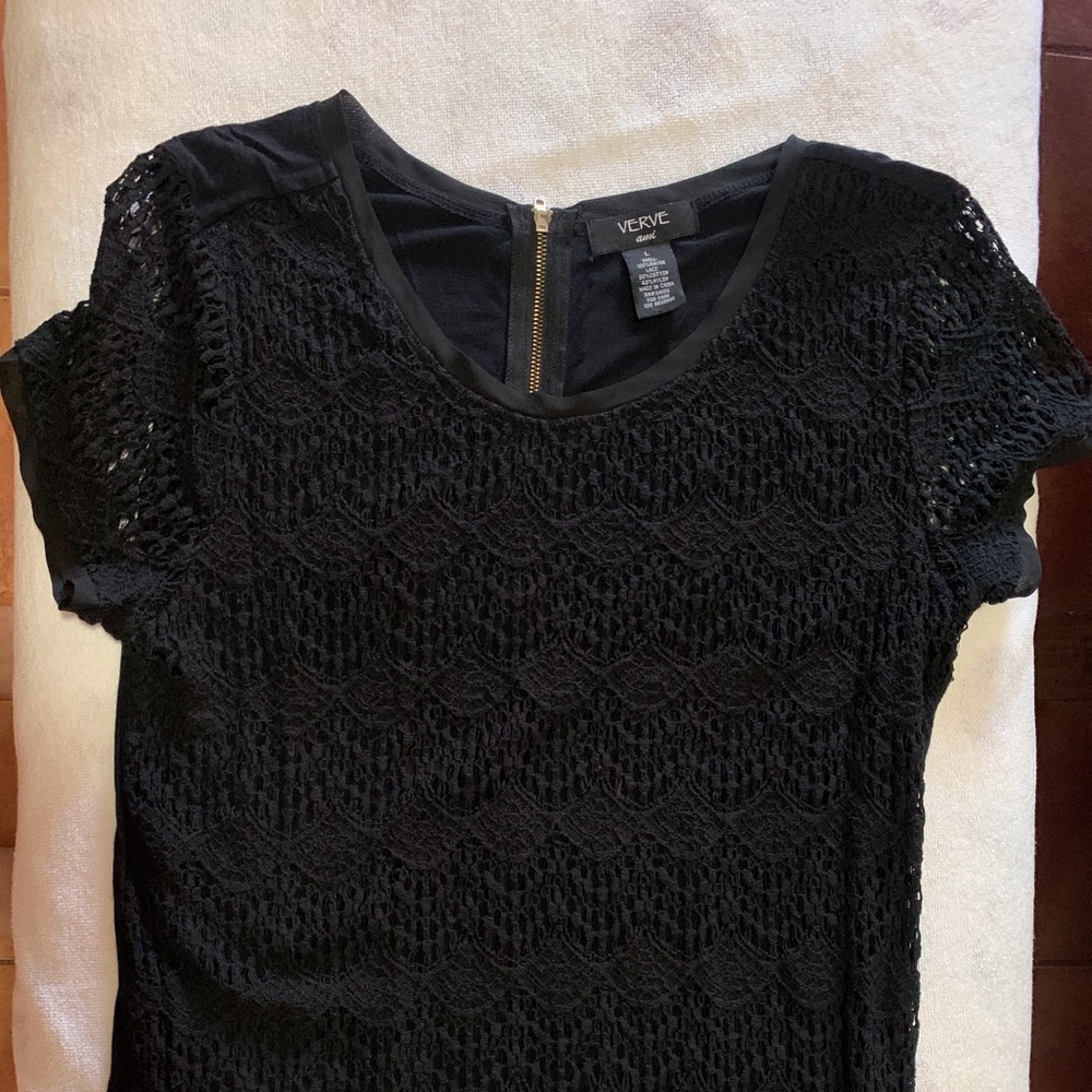 🔥4//$15🔥 black top - Picture 2 of 4
